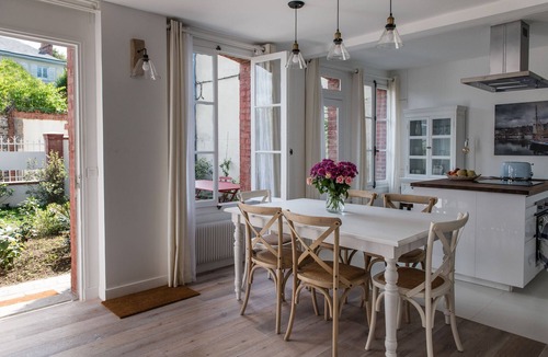 Honfleur House | Discreet luxury, 2 bedroom Owner's House in the heart of Historic Honfleur