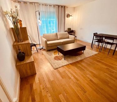Meaux Apartment | Disney-Bord de Marne-Parking Privé