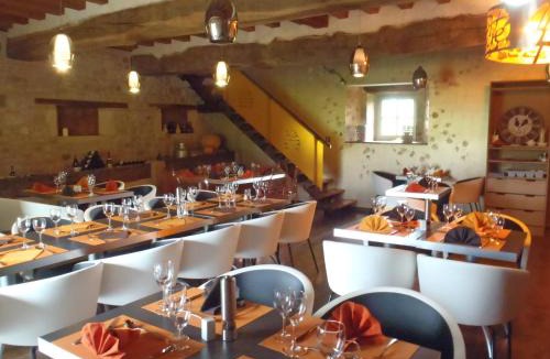Saint-Christophe-en-Brionnais Bed & Breakfast | Domaine de Noyer