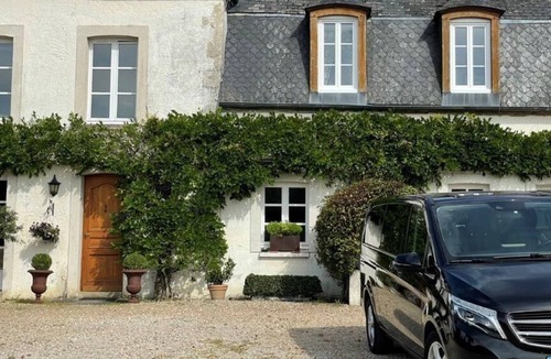 Paucourt Cottage | Domaine de Bel Ebat Située au cœur de la forêt de Montargis