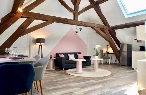 Petit Moisenay Apartment | Domaine des Trois Châteaux