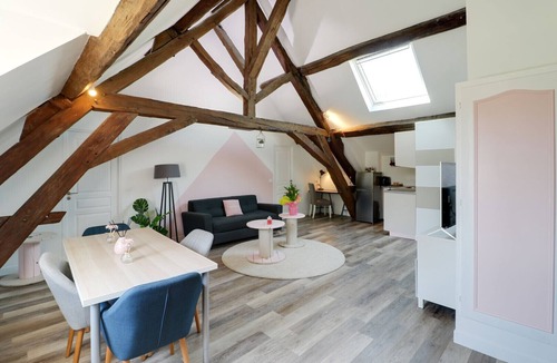 Petit Moisenay Apartment | Domaine des Trois Châteaux
