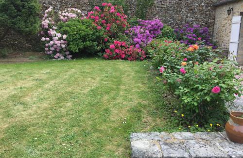 Petit Moisenay Apartment | Domaine des Trois chateaux