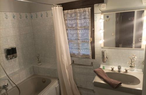 Le Faulq House | Domaine du Rouge-Gorge