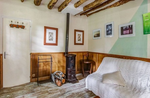 Raizeux House | Dreamy Holiday Home in Raizeux with Terrace