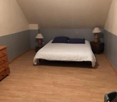 Nogent-l'Artaud Apartment | Duplex 4 couchages chaleureux gare sur place