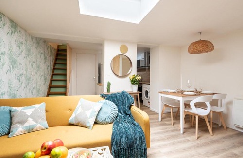 Wazemmes Apartment | Duplex d’exception : Green & Wood proche centre Lille Wifi HD