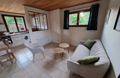 Bernay Apartment | Duplex dans maison normande avec accès au jardin