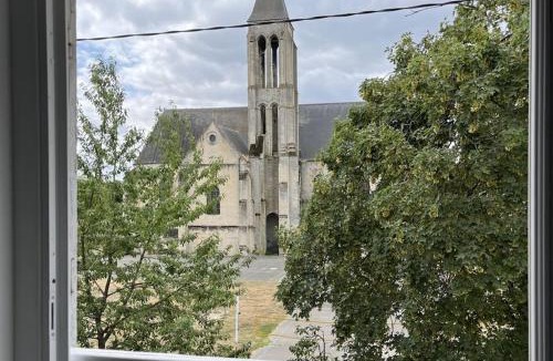 Senlis House | Duplex Downtown Abbaye by La Boîte En Plus