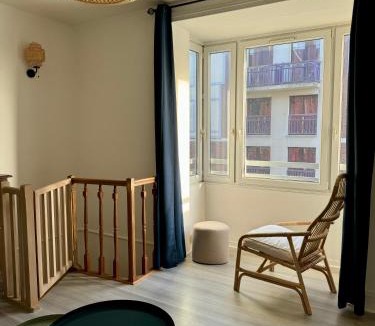 Mers-les-Bains Apartment | Duplex Villa Sarrazine - avec patio privé