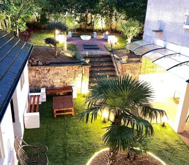 Epernay Apartment | E Le clos des lumières, maison 13 pers avec jardin