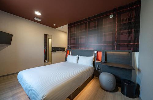 Tremblay-en-France Hotel | easyHotel Paris Charles de Gaulle Villepinte