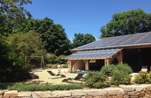 Verrieres Cottage | Ecological gîte- 4 stars 1055 m2 on one level- Heated swimming pool 4 pers. Wifi