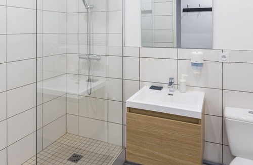 Hincmar Apartment | Elegance and Tranquility in Reims: Discover Our Stunning Renovated Apartment