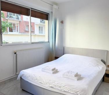 Auteuil Bed & Breakfast | Elegant and Comfortable Studio Jouvenet