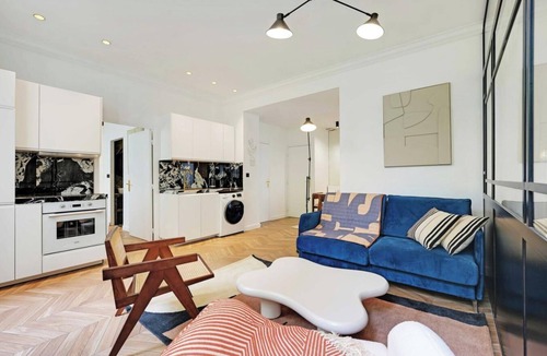 Notre-Dame-des-Champs Apartment | ELEGANT PARISIAN : 3-BED RETREAT IN THE HEART OF SAINT GERMAIN -RUECHERCHE MIDI