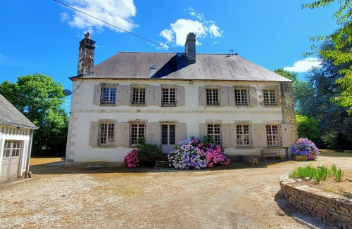 Fontenay House | Elegant Spacious Manor House in Lower Normandy near Mt St Michel sleeps 15