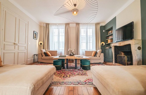 Chateauroux Cottage | Elegant Townhouse with Private Garden, Spa & Free Parking in Châteauroux