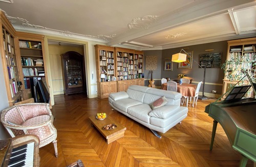Bel-Air Nord Apartment | Elegant, typically Parisian apartment, easy access to all tourist highlights.
