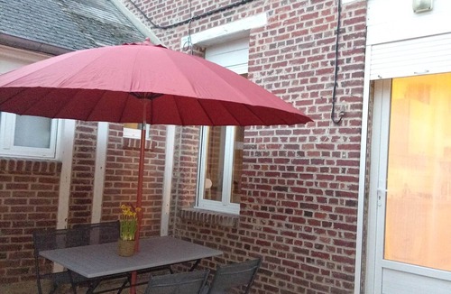 Peronne House | Emplacement Calme Gîte Chic et Accueillant