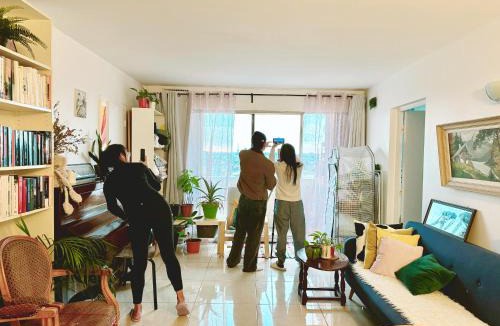 Colombes House | Enjoy Eiffel Tower Views from Our Home, just 20 Minutes to Paris Center