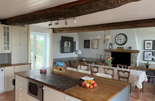 Barenton House | Entire Farm House stay, La Gérouardière