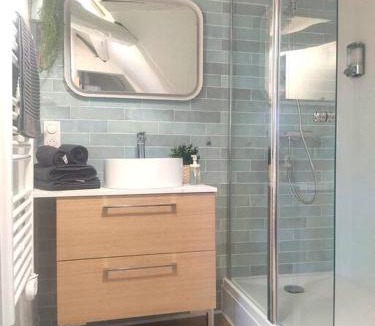 Venette Apartment | Equidia Compiègne Free Parking Wifi Self Check-in