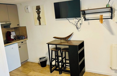 Villers-Saint-Paul Apartment | Equipped garden level 20m2