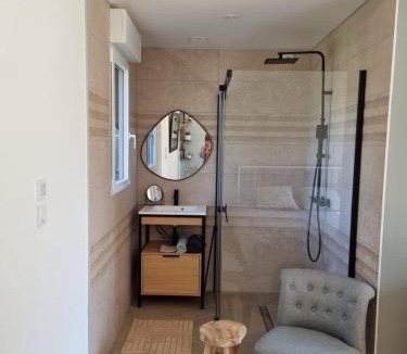 Clermont House | Evasion Spa Oise