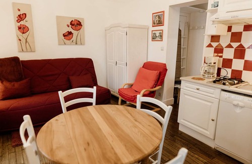 Le Touquet-Paris-Plage Apartment | EXCEPTIONAL AUTHENTIQUE TOUQUETTOISE 200 M PLAGE RUE ST JEAN WIFI free