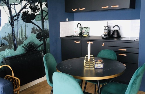 Agon-Coutainville Apartment | EXCEPTIONAL SEA VIEW! IDEAL AS A COUPLE FOR A RELAXING AND COMFORTING STAY.