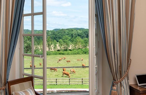Courtomer House | Experience the elegance and privacy of Chateau life in Normandy. Pet friendly