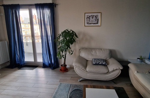 Colombes Apartment | Face au Stade Olympique, Oasis Urbaine de 3 Pièces à Colombes