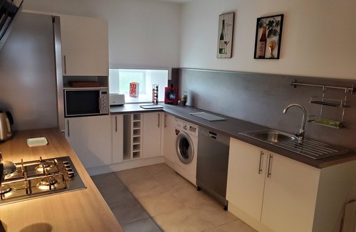 Gesnes-le-Gandelin Cottage | Family And Child Friendly Gite