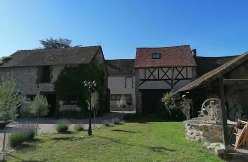 Muids House | Family property in charming village on the banks of the Seine