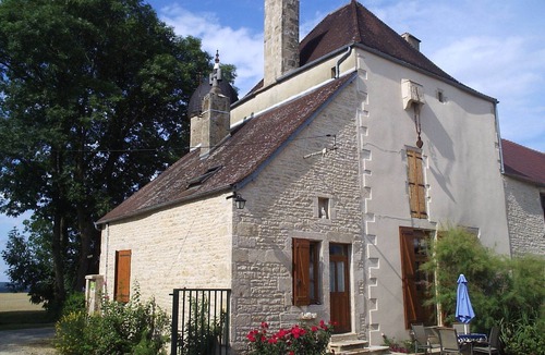 Sennevoy-le-Bas Cottage | Farm cottage in the countryside for a relaxing stay
