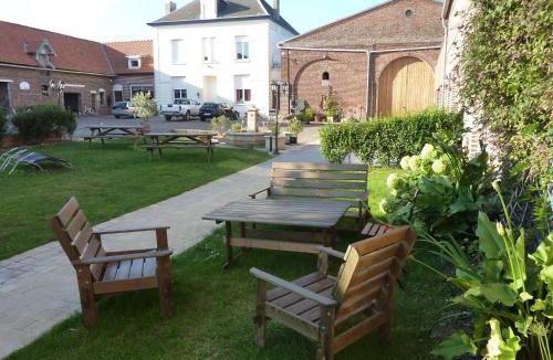 Crevecoeur-sur-lEscaut Bed & Breakfast | Ferme de Montecouvez