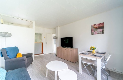 Bobigny Apartment | Florévasion - Appt pour 5