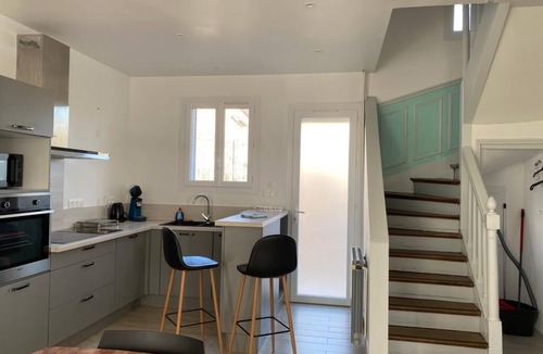 Fontainebleau House | Fontainebleau maison/house, Treasure of well-being.