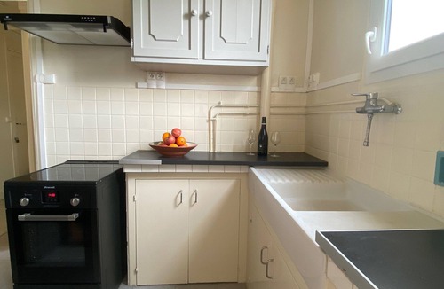 Fontainebleau Apartment | FONTAINEBLEAU - MODERN APARTMENT RENOVATED 2014 - CENTRAL - NATURAL LIGH
