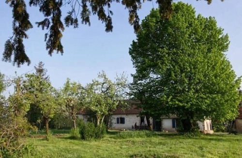 Rosnay Cottage | Charming Eco-Renovated 19th Century Cottage in Brenne Nature Park with Garden and Modern Amenities