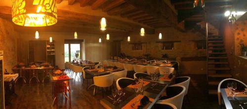 Saint-Christophe-en-Brionnais Bed & Breakfast | 35 m² Bed and breakfast ∙ 4 guests