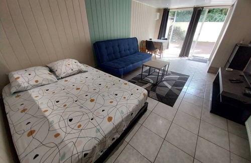 Saint-Germain-les-Corbeil Apartment | 32 m² Studio flat ∙ 1 bedroom ∙ 4 guests