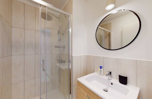 Saint-Maurice Pellevoisin Resort | 384 m² Private room ∙ 1 bedroom ∙ 2 guests