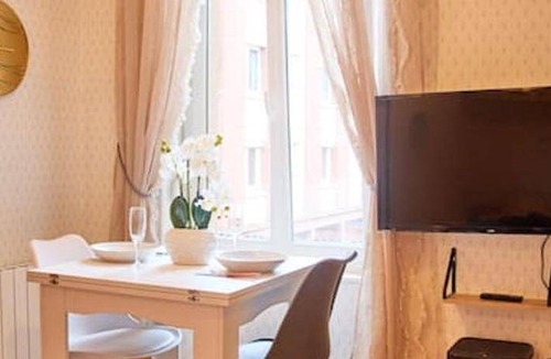 Sainte-Anne - Faubourg Noyon Apartment | 16 m² Apartment ∙ 1 bedroom ∙ 2 guests