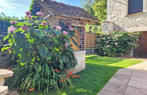 Sainte-Genevieve-les-Gasny House | 72 m² House ∙ 2 bedrooms ∙ 4 guests