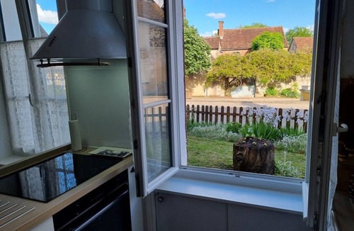 Sainte-Colombe-sur-Loing House | La Forge pretty little house 4 pers near guédelon