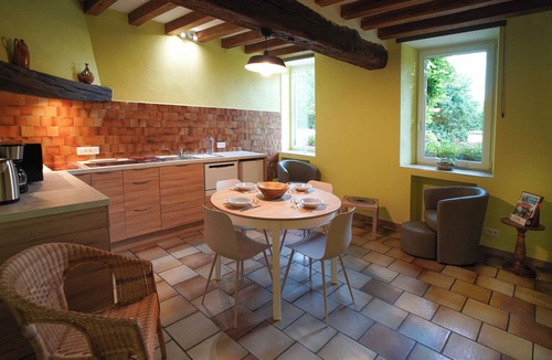 Sainte-Colombe-sur-Loing Apartment | The Licaraclo is located in Puisaye very close to Guédelon