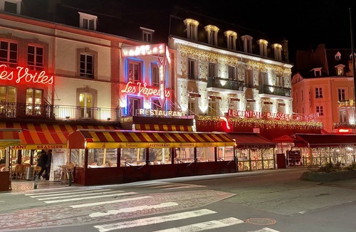 Trouville-sur-Mer Apartment | Full center. 2 charming rooms. 150m from the beach