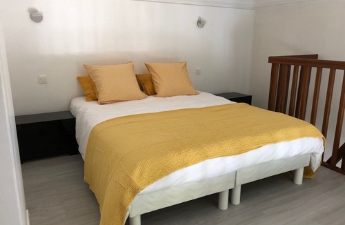 Courlancy Apartment | Full heart of Reims